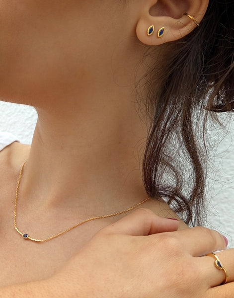 Saphire Beauty In Gold