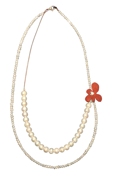 Pearls & flowers