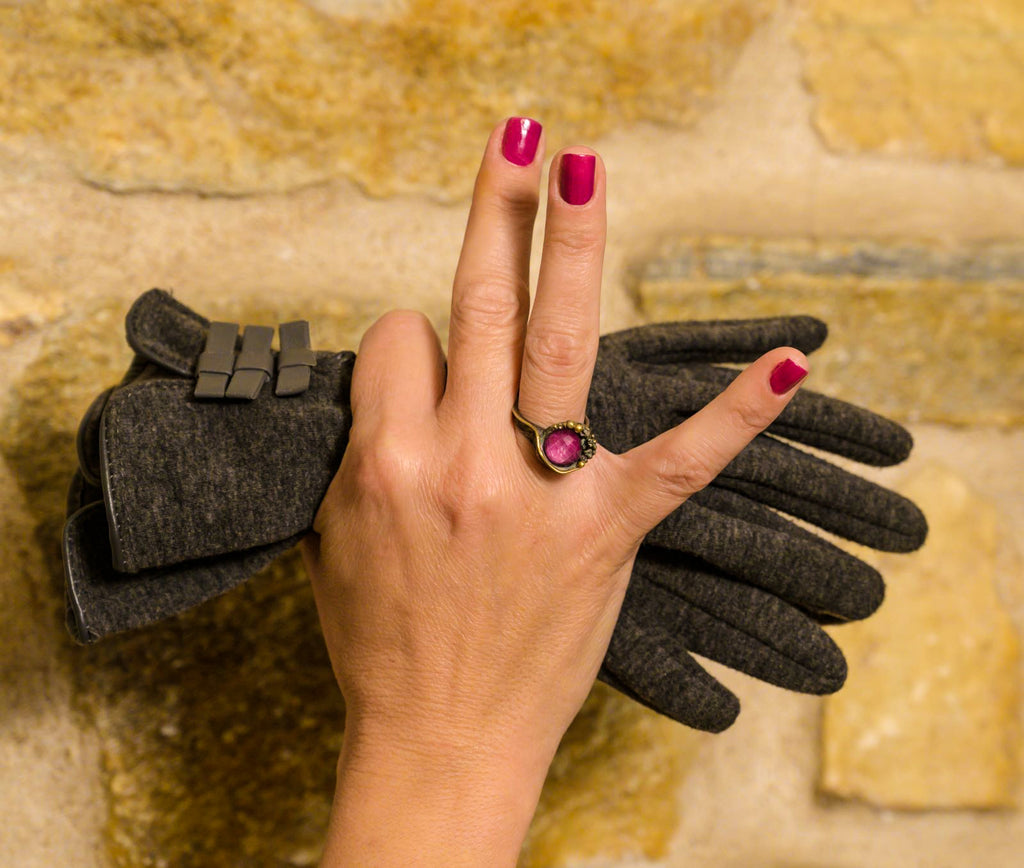 Ruby Storm – Spende Le Stelle