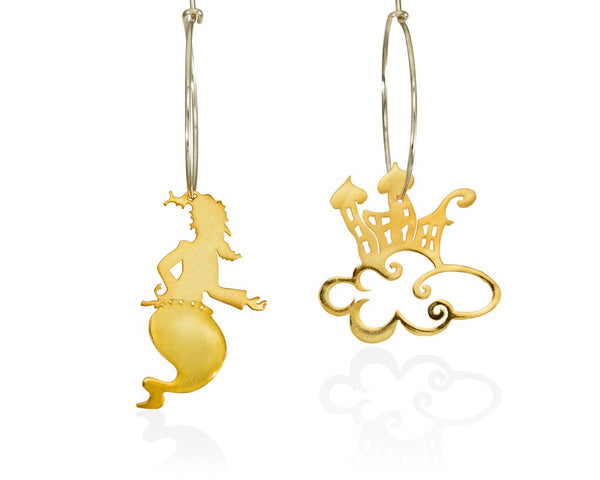 Hoop gold-plated silver earrings appearring  a Genie  beside an oriental city that flies up in the  sky. Magic, or just faith to the dream?